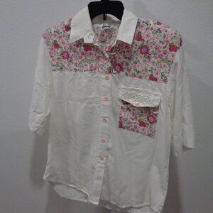 Tcpestry Women's Button Front Floral Top Size Medium Vintage Short Sleeve Blouse